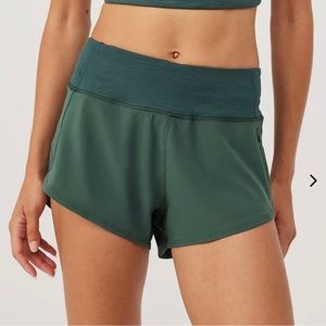 Outdoor Voices Hudson 2.5” Short - Army Green